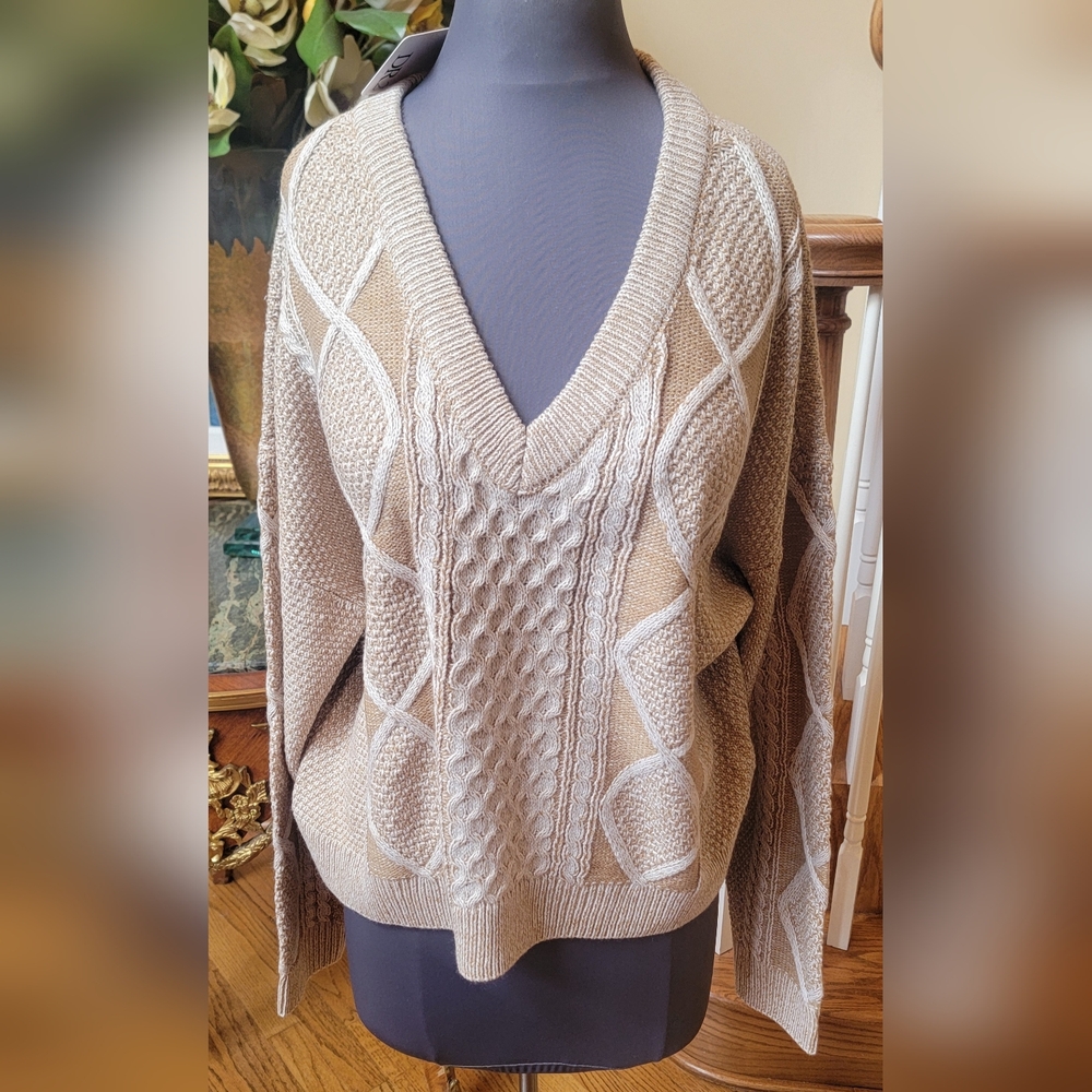 NWT DR2 ICED COFFEE TAN PULLOVER THICK CABLE KNIT V-NECK OVERSIZED SWEATER XL